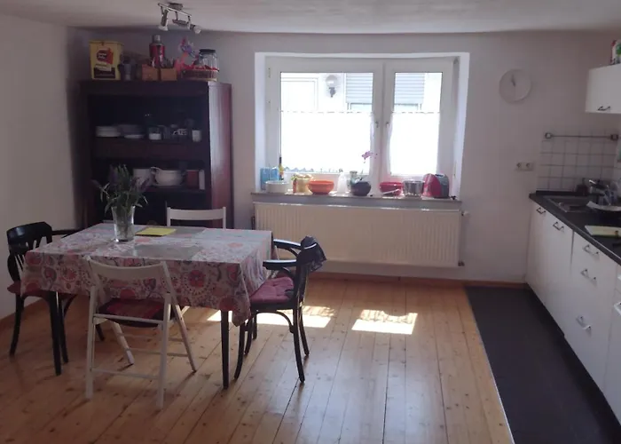 Nice + Sunny Room, Balkony, All Facilities... * Trier